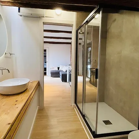 Centrico Atico By Prestigi Apartment
